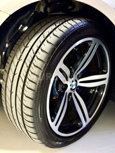 BMW M6-12