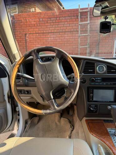 Infiniti QX4-4