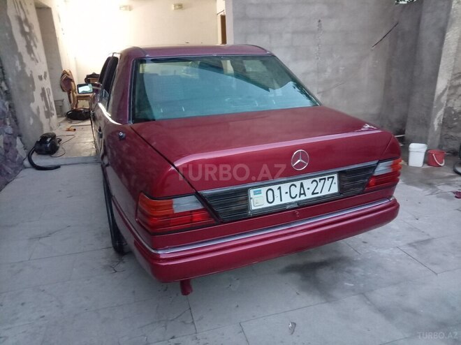 Mercedes 200 E-4