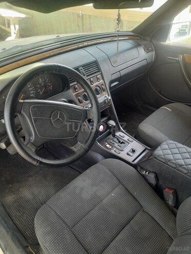 Mercedes C 180-3