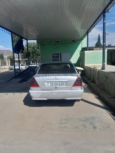 Mercedes C 180-6