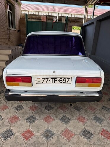 LADA (VAZ) 2107-2