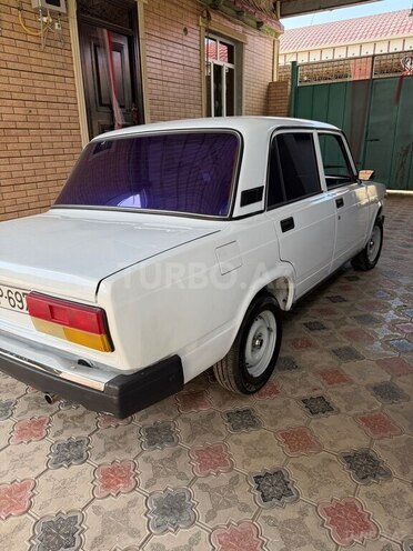 LADA (VAZ) 2107-4