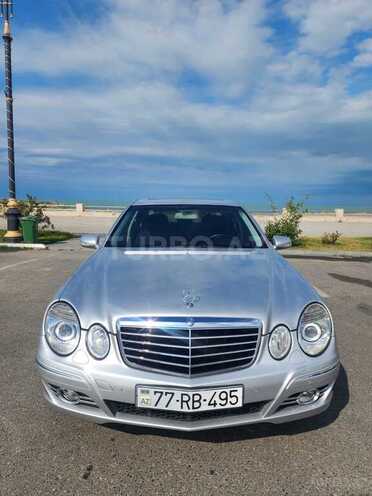 Mercedes E 220-1