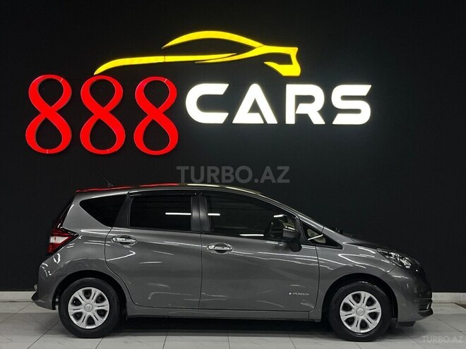 Nissan Note-5