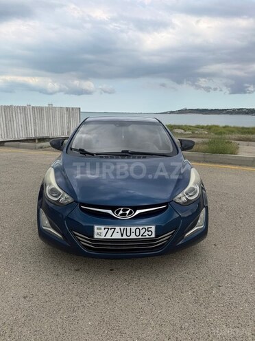 Hyundai Elantra-4