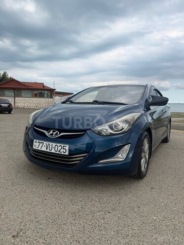 Hyundai Elantra-6
