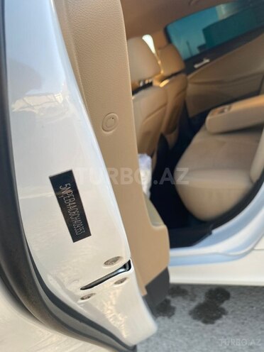 Hyundai Sonata-17