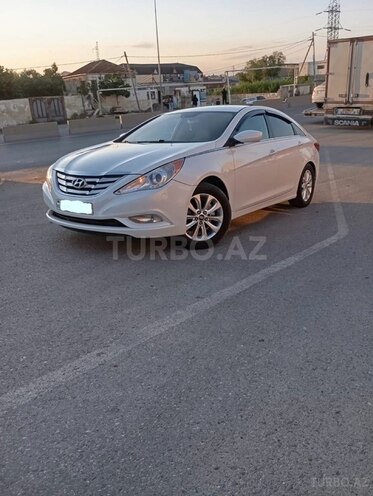 Hyundai Sonata-3