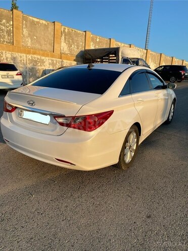 Hyundai Sonata-7
