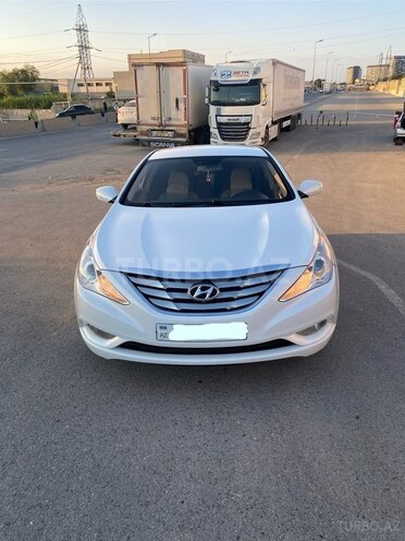 Hyundai Sonata-6