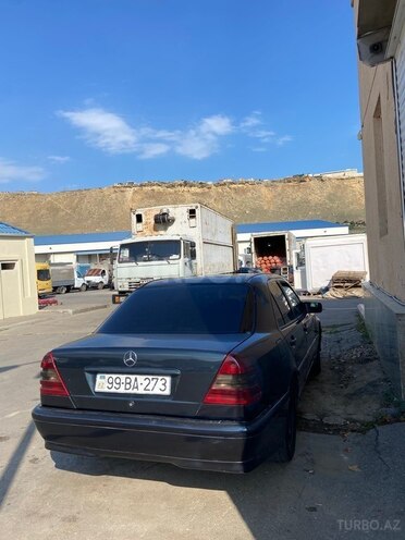 Mercedes C 180-4