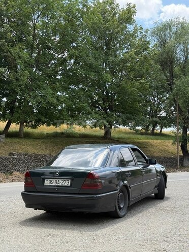 Mercedes C 180-7