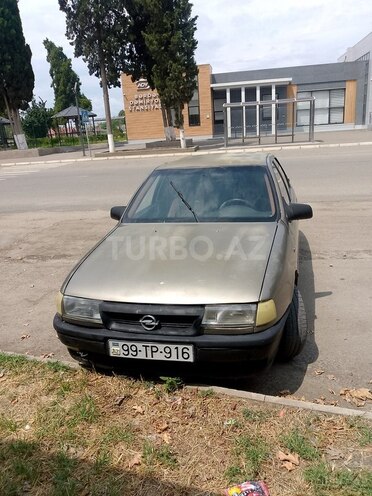 Opel Vectra-1