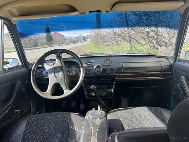 LADA (VAZ) 2106-5