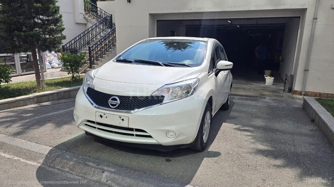 Nissan Note-1