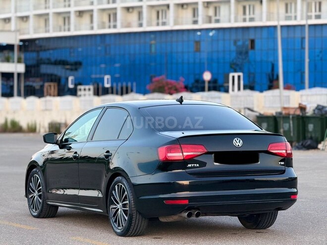 Volkswagen Jetta-4