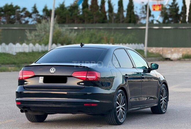 Volkswagen Jetta-15