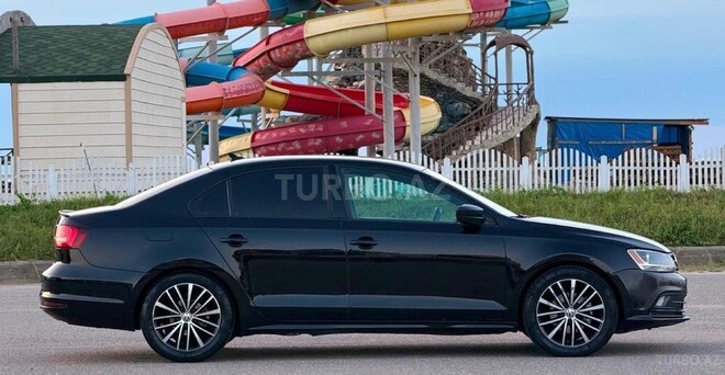 Volkswagen Jetta-8