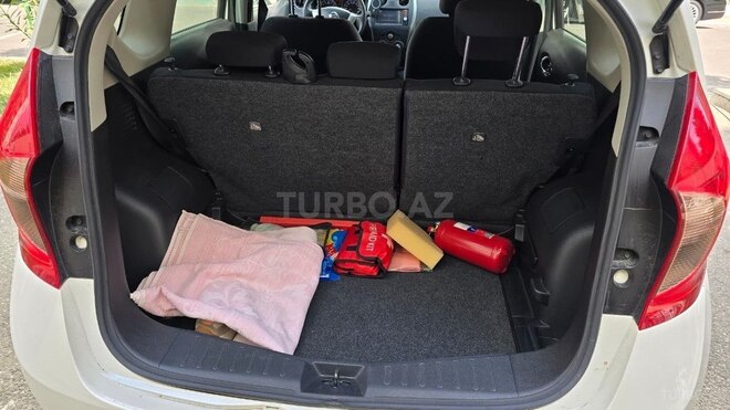 Nissan Note-8