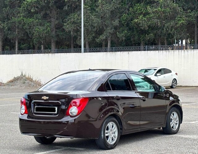 Chevrolet Aveo-4