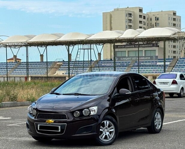 Chevrolet Aveo-8