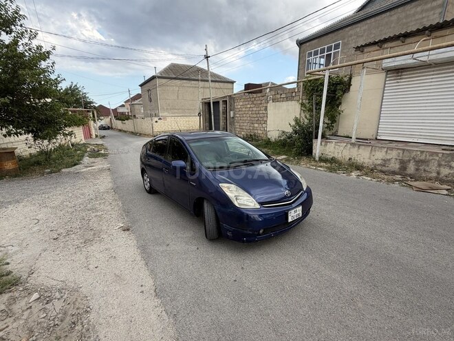 Toyota Prius-3