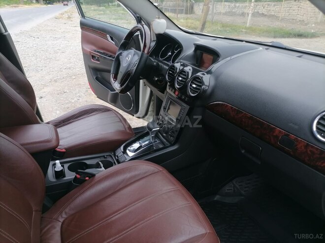 Opel Antara-9