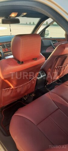 Mercedes E 220-5