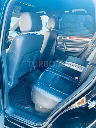 Volkswagen Touareg-13