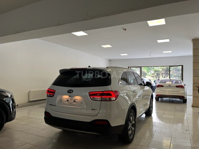 Kia Sorento-2
