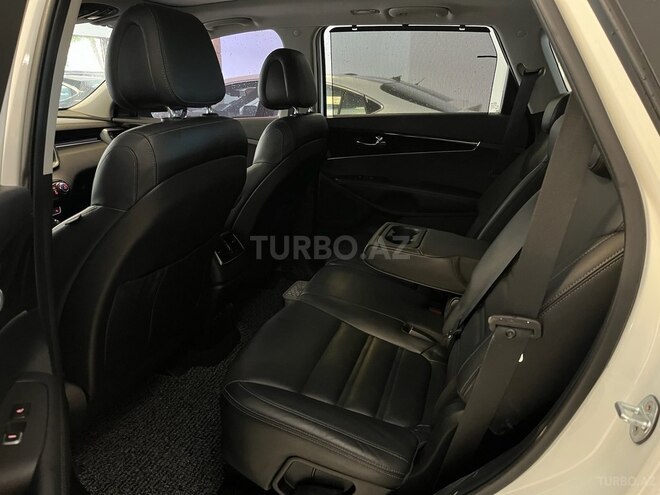 Kia Sorento-21