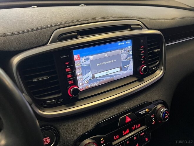Kia Sorento-12