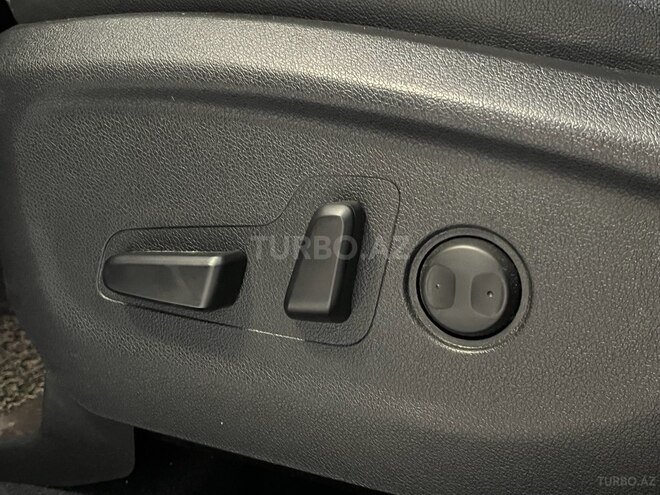 Kia Sorento-23