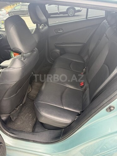 Toyota Prius-9