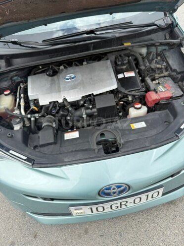 Toyota Prius-7