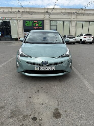 Toyota Prius-1