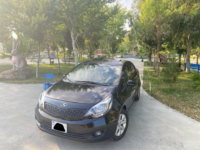 Kia Rio-1
