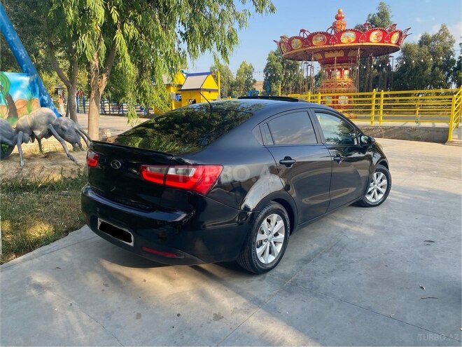 Kia Rio-4