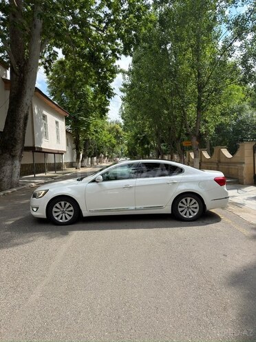 Kia Cadenza-8