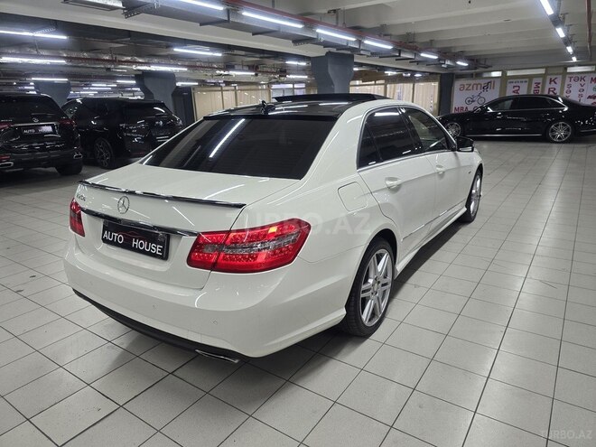 Mercedes E 250-8