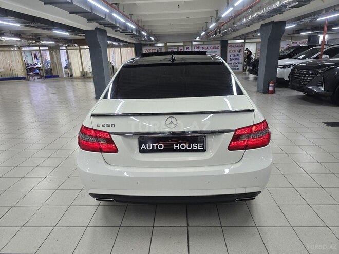 Mercedes E 250-5