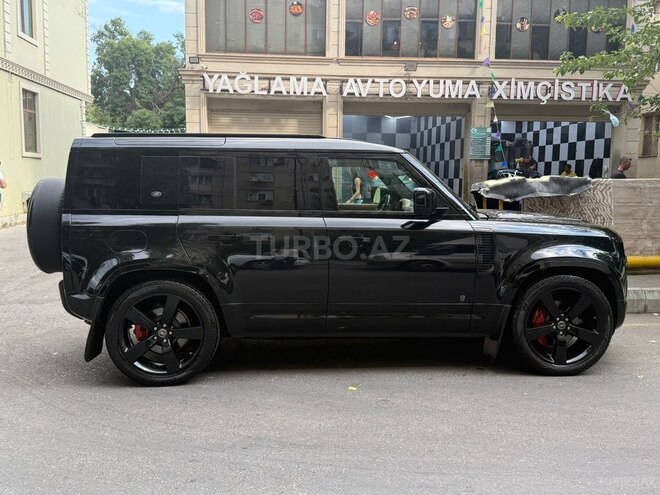 Land Rover Defender-3