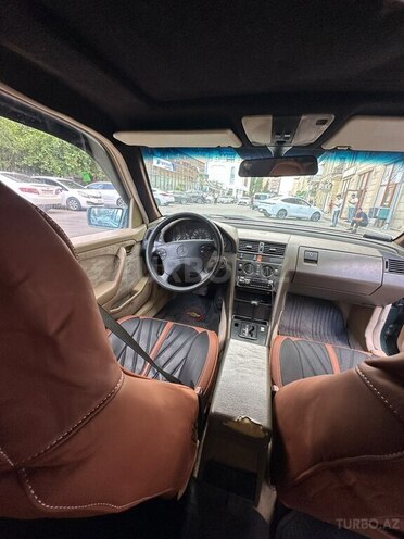 Mercedes C 200-7