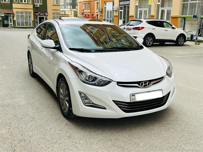 Hyundai Elantra-5