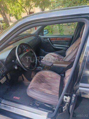 Mercedes C 200-7