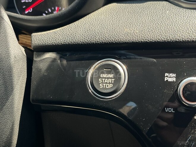 Kia Sportage-12