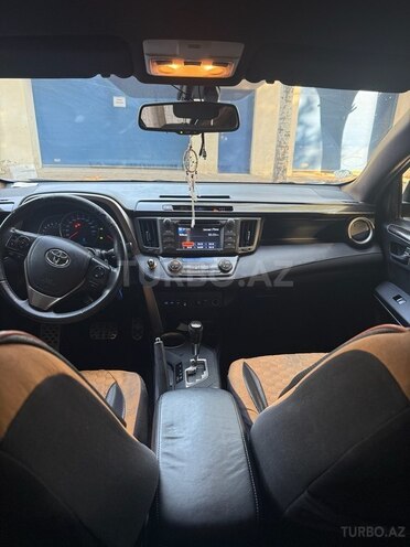 Toyota RAV4-5