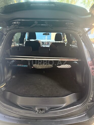 Toyota RAV4-4