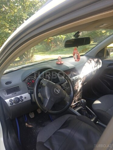 Opel Astra-7